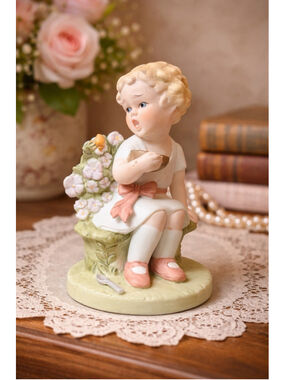 Bessie Pease Gutmann Little Miss Muffet Figurine 1985 Heirloom Taiwan